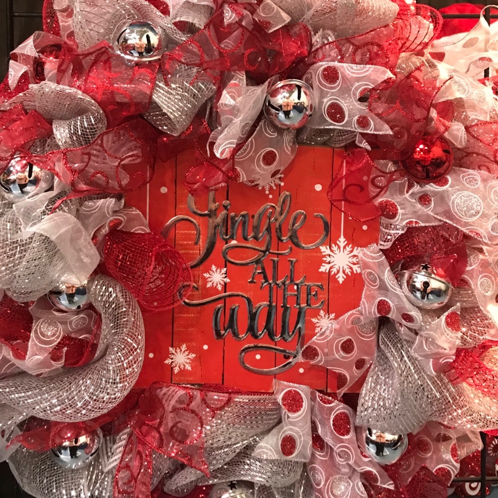 Holiday wreath